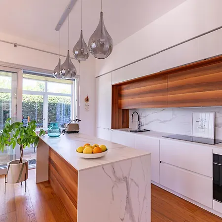 Goccia - Rive Del Salento * לצ'ה